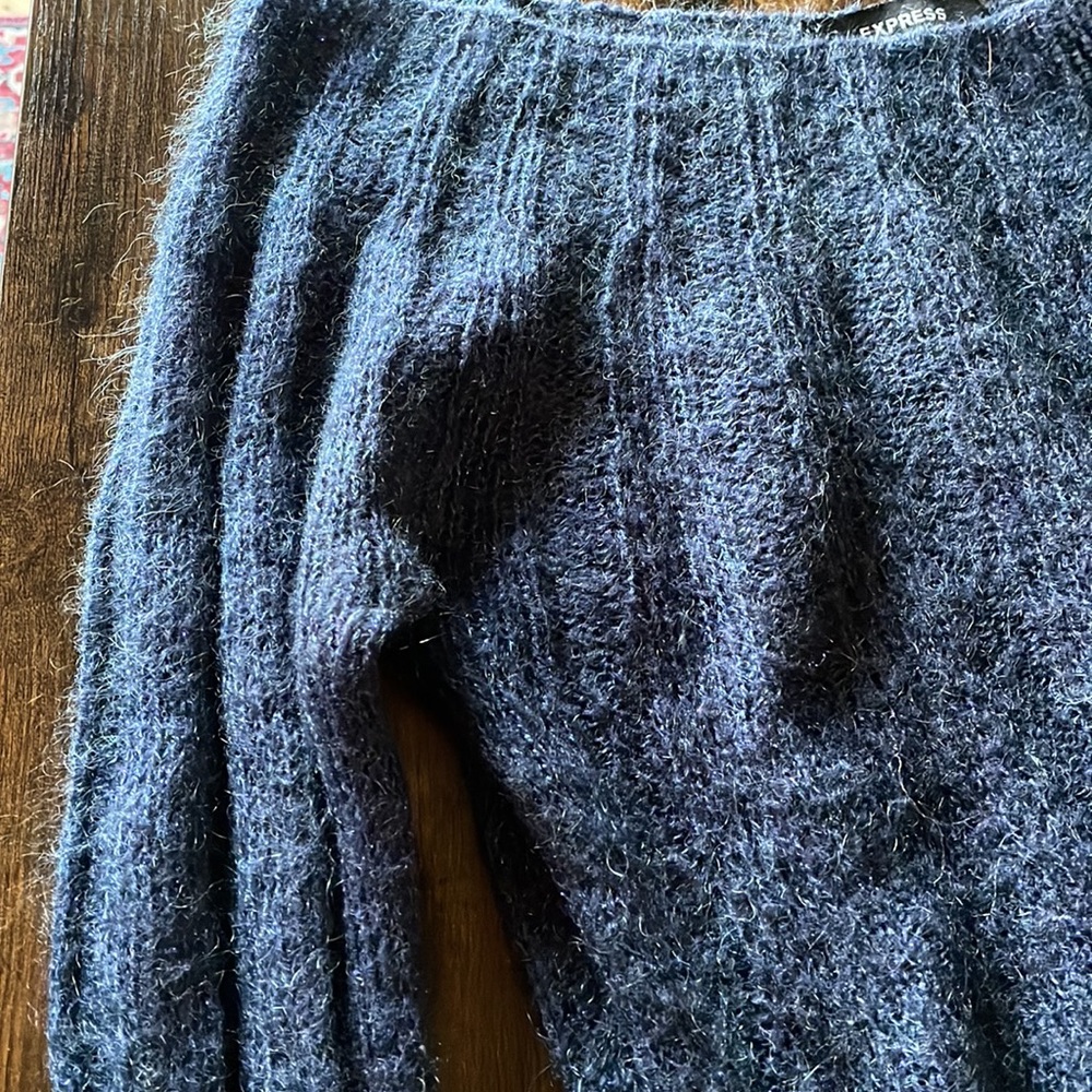 Express Sweater - Picture 8 of 12